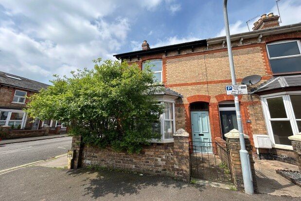 End terrace house to rent in Fowler Street, Taunton