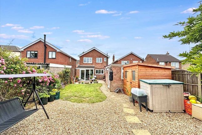 11, Victoria Street, Selston photo 3