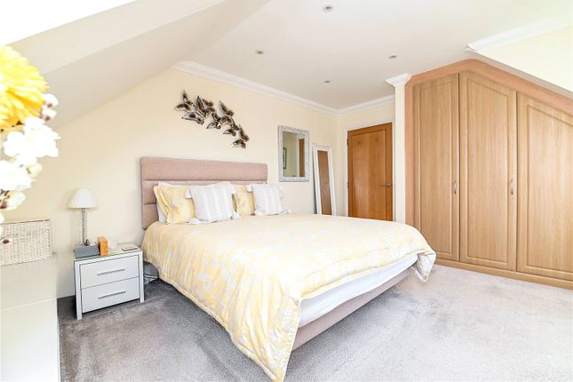 Flat 8, Berrington, 74, Becton Lane, New Milton photo 4