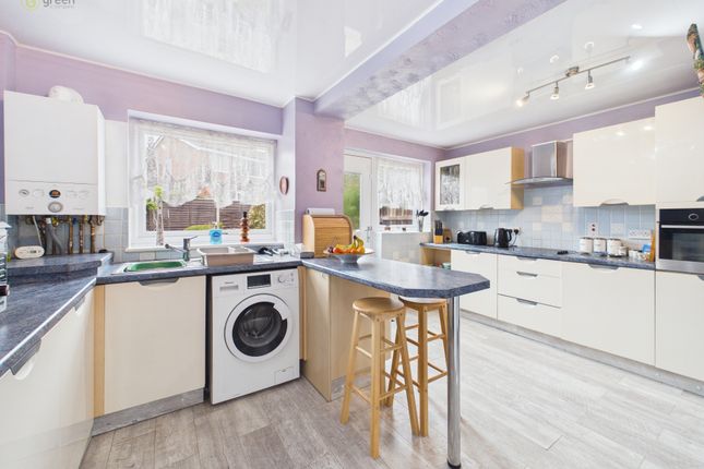 8, Blossom Hill, Birmingham photo 2