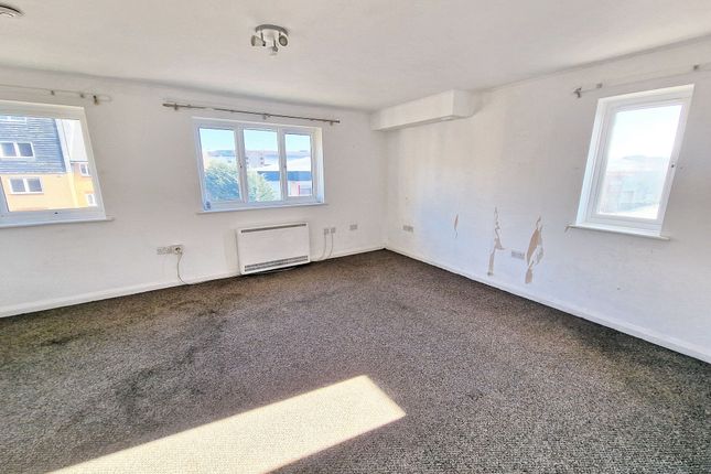 Flat 18, Pevensey Court, Maidstone photo 2