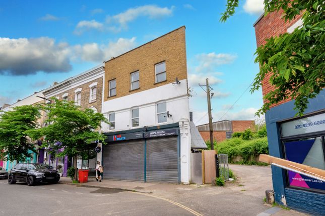 Thumbnail Flat for sale in Melbourne Grove, London