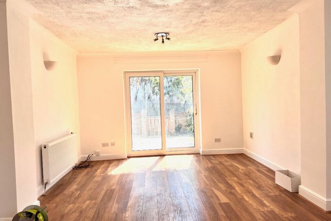 Thumbnail Flat to rent in Chalsey Road, London