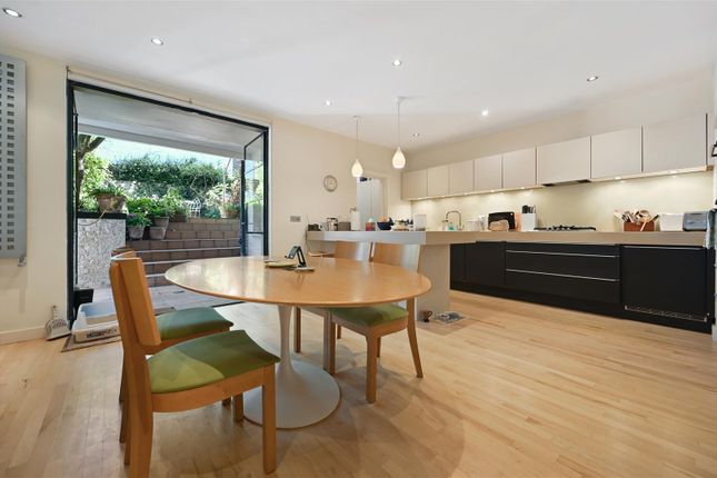 15, Glazbury Road, London photo 4