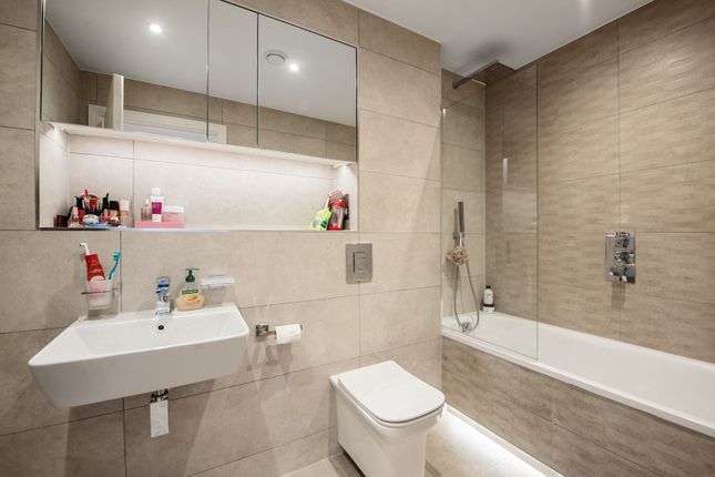 58 Hillside Place 115-117, Farnborough Road, Farnborough photo 5