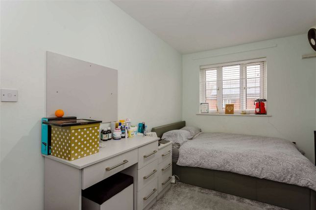 Terraced house for sale in Phoenix Close, Walthamstow
