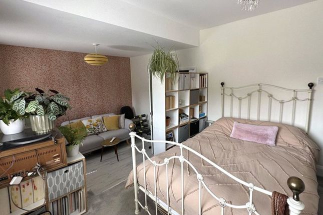 Flat 3, 42, Sutton Park Road, East Sussex photo 3