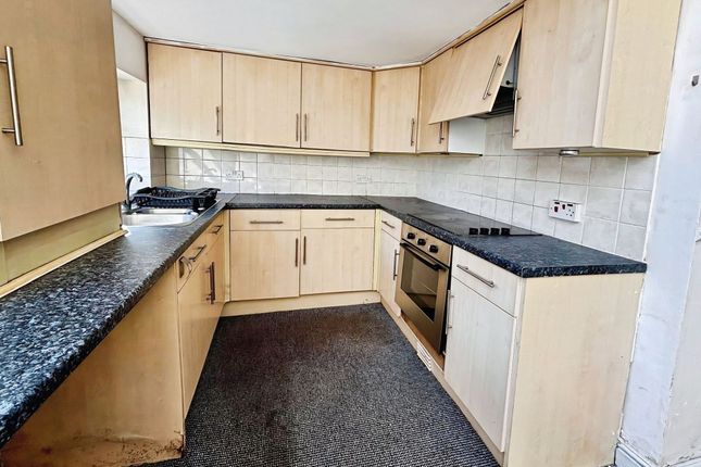 497 Bolton Road, Darwen photo 2