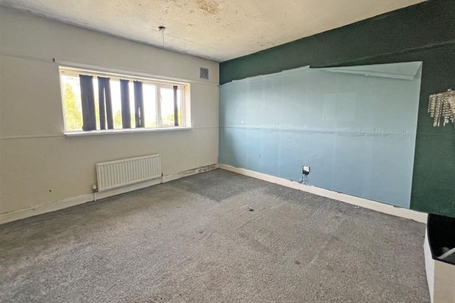 8, Winifreds Drive, Telford photo 4