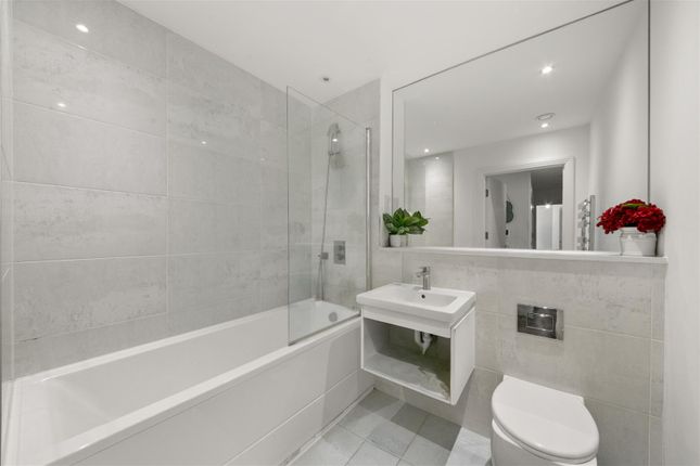 Apartment 6 Eves House, 4, Randall Place, Uxbridge photo 2