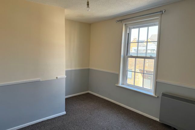 Flat 1, 68 Pyle Street, Newport photo 5