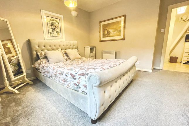 Flat 3, 1, Harewood Street, West Yorkshire photo 3
