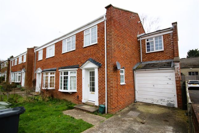 Thumbnail Property to rent in Lynwood, Guildford