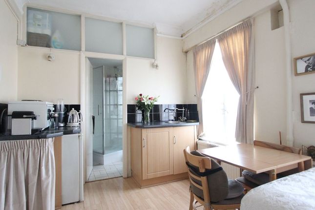 Rossmore Court, Regents Park, London photo 2