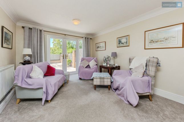 126, Rochester Crescent, Cheshire photo 3