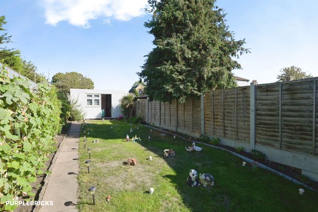 23, Albert Road, Romford photo 4