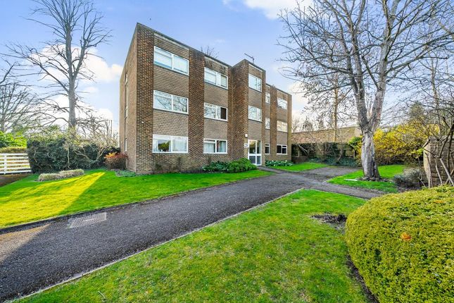 Flat for sale in Northwood, Middlesex