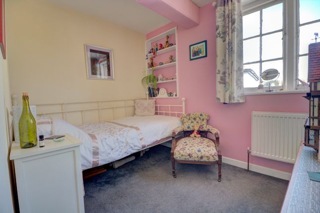 End terrace house for sale in High Street, Littlebourne, Canterbury