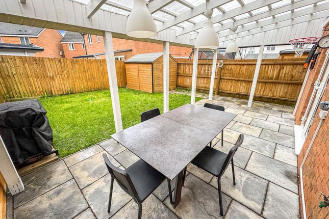 21, Acorn Way, Corby photo 4