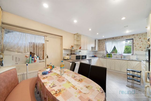1, Alderton Crescent, Hendon photo 3
