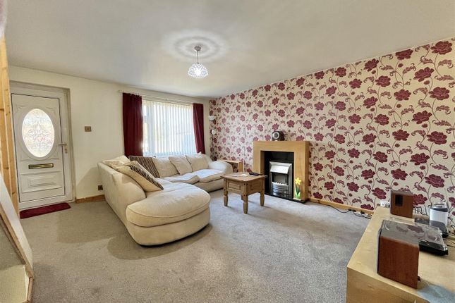 3, Castle Street, Glossop photo 2