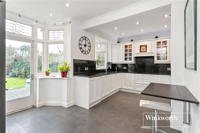 62, Claremont Park, London photo 3