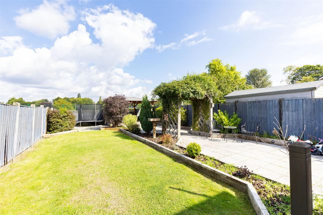 19, Hargreaves Avenue, Leyland photo 4