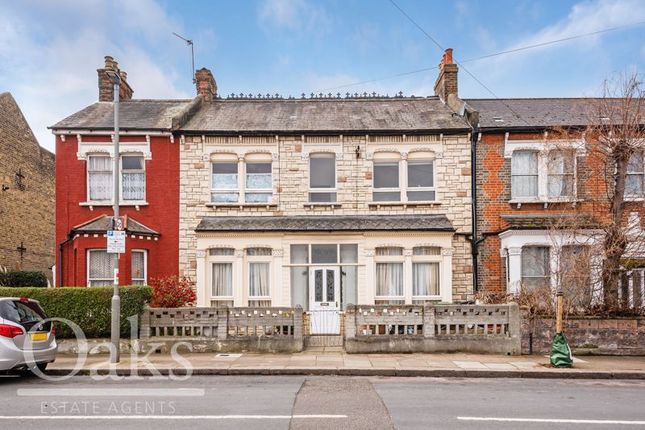 Thumbnail Terraced house to rent in Brightwell Crescent, London
