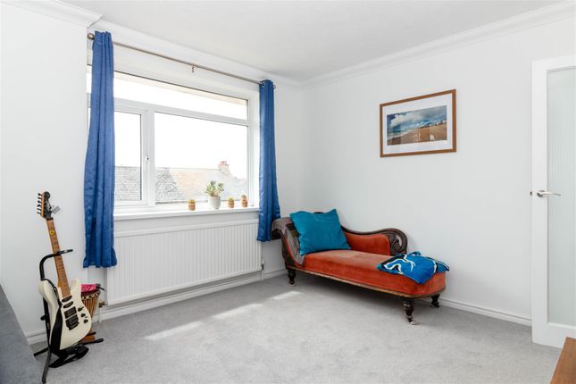 15 Longcroft, Southdown Road, Shoreham-By-Sea photo 3