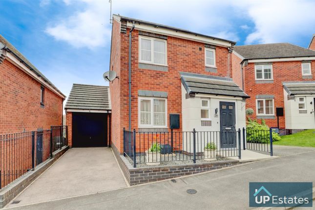Detached house for sale in Bluebell Close, Hartshill, Nuneaton