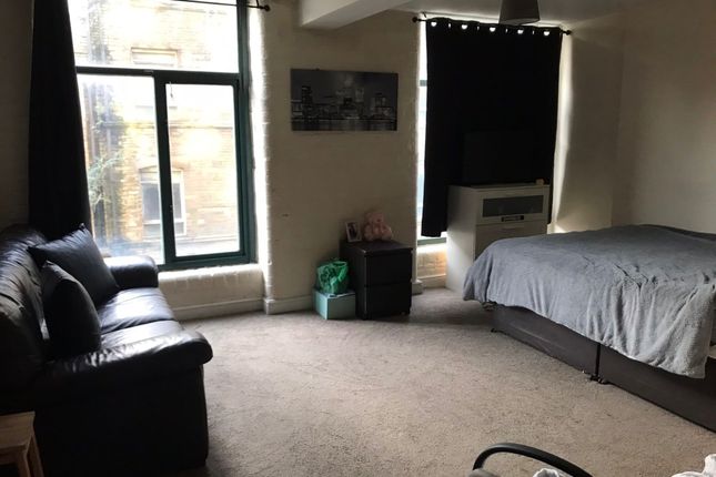 Flat for sale in Piccadilly, Bradford