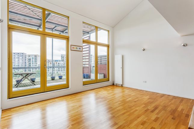 Thumbnail Flat to rent in Farnsworth Court, North Greenwich