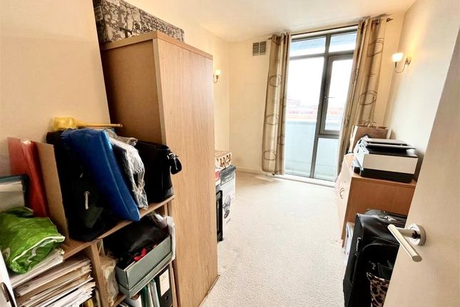 Flat for sale in -30 Longbridge Road, Barking