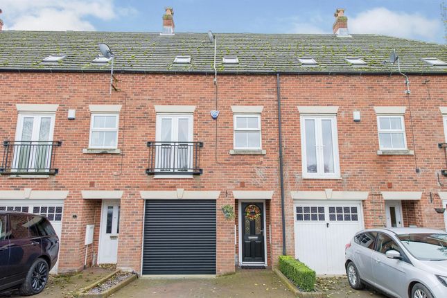 Thumbnail Terraced house for sale in Church View, Pontefract