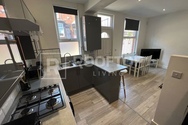 Terraced house to rent in Glossop Street, Leeds