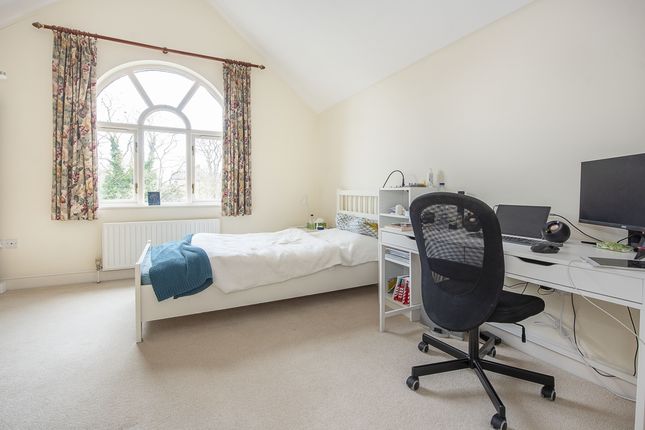 Semi-detached house to rent in St. Andrews Square, Surbiton