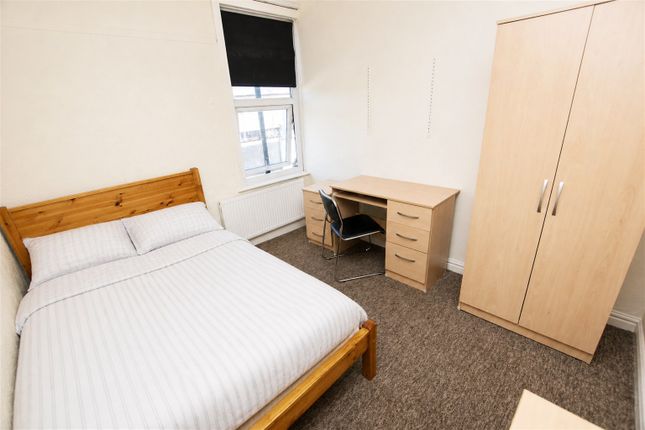 134, RADDLEBARN ROAD, BIRMINGHAM photo 4