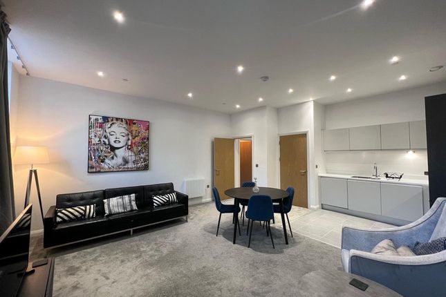 Flat 49, The Co-Operative, Coventry photo 3