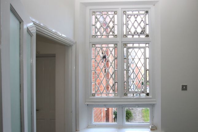 5 Buckingham Court, The Close, Dunmow photo 2