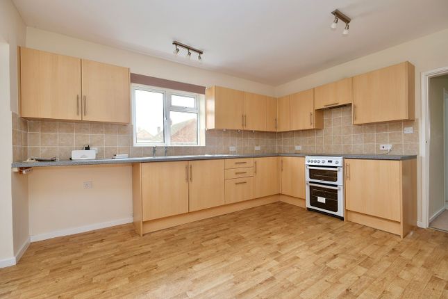 62, Desborough Road, Huntingdon photo 4