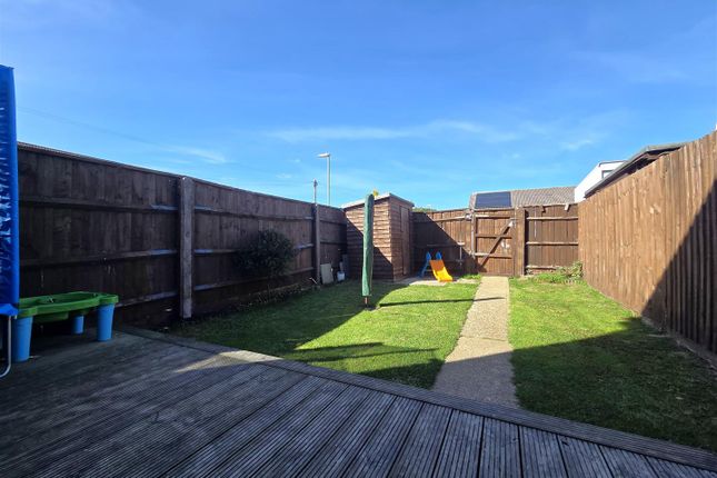 62, Northmore Road, Locks Heath photo 2