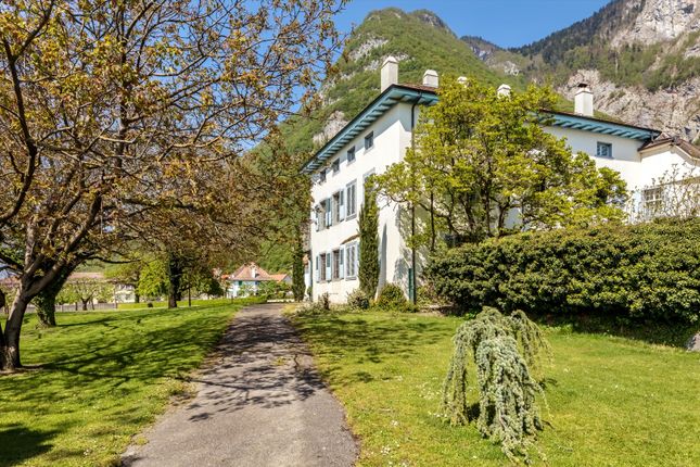 Villa for sale in Roche, Vaud, Switzerland