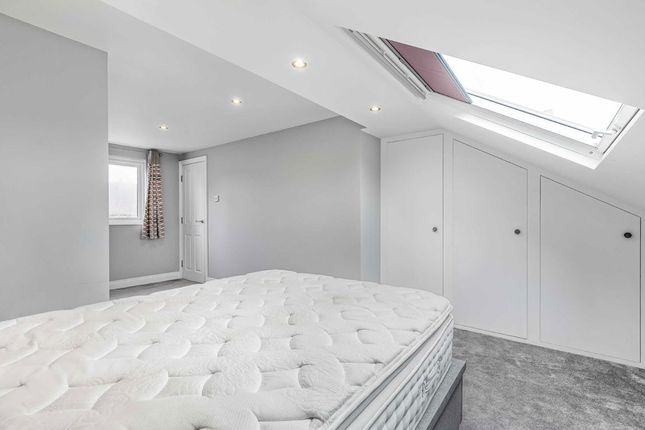 29, Whitburn Road, London photo 4