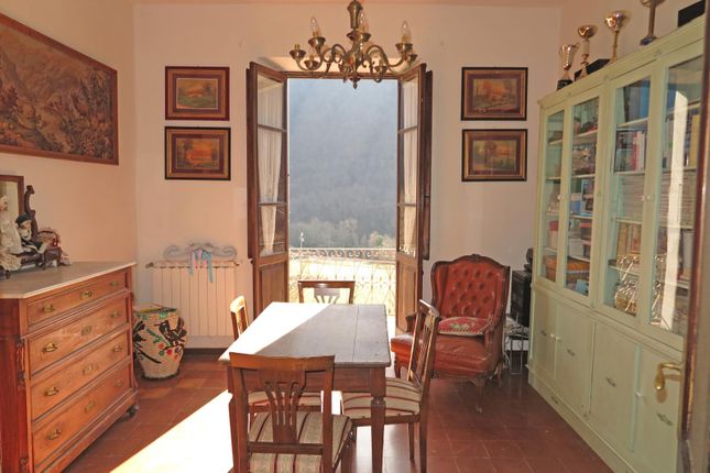 Detached house for sale in Massa-Carrara, Licciana Nardi, Italy