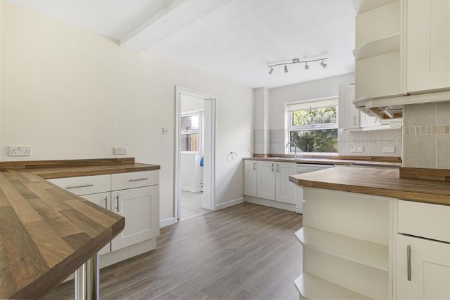 3, Tithe Close, Newmarket photo 4