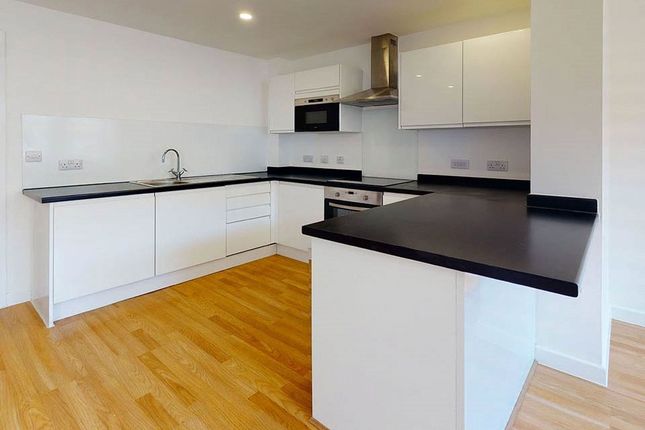 Thumbnail Flat to rent in Trafford House, Cherrydown East, Basildon