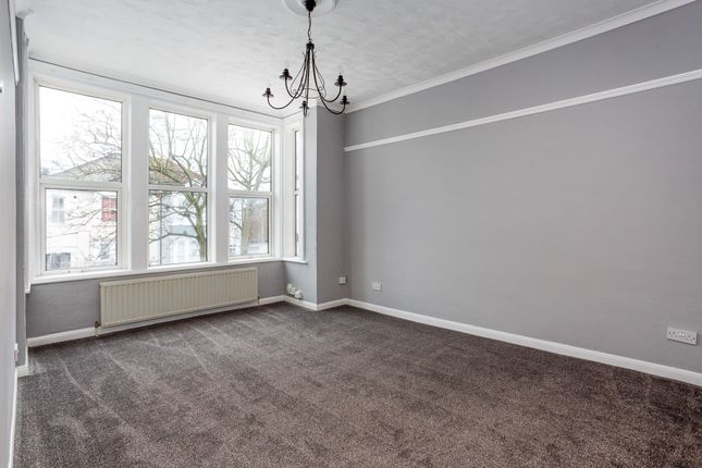 25B Lancaster Gardens, Southend-On-Sea photo 2