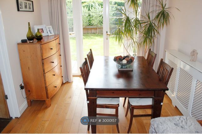 Vane Road, Thame photo 4