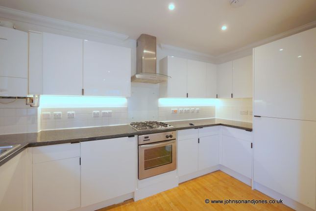 Flat 5 Fox Court, Fox Lane North, Chertsey photo 4