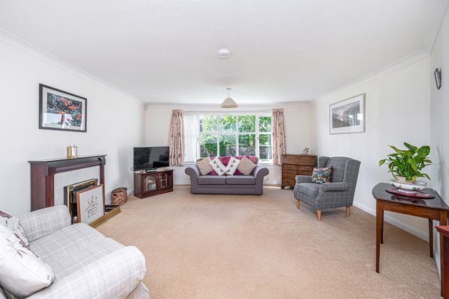 8, Mayfield Gardens, Kinross photo 3